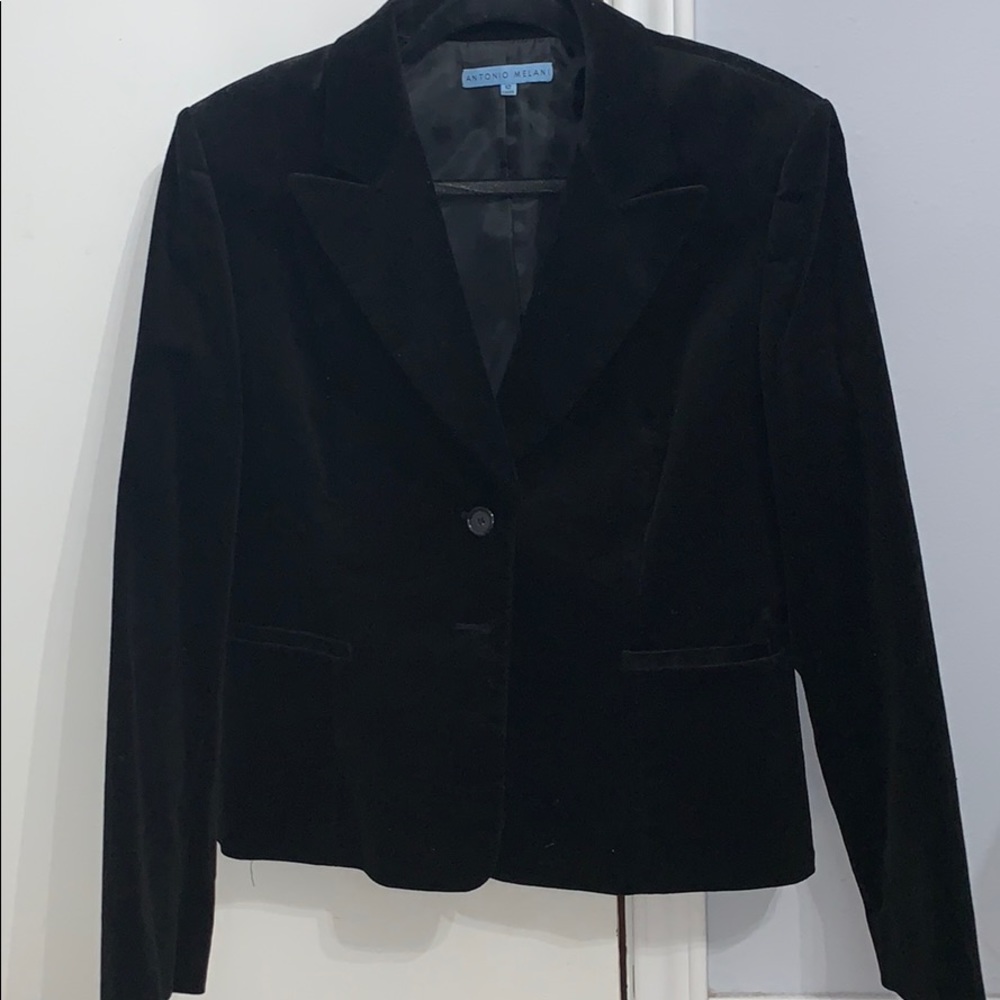 Velvet Blazer with bow on the back